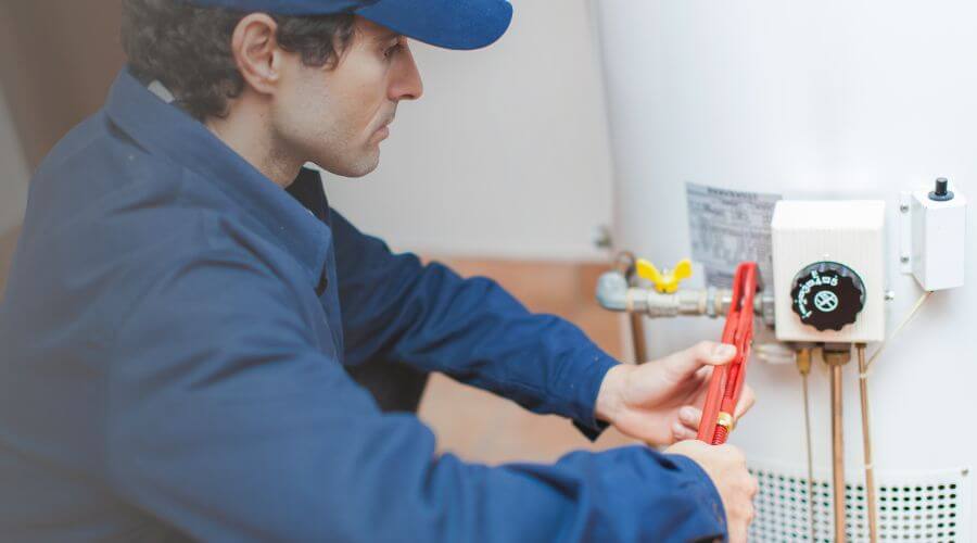 Local water heater installation in Lizton, IN